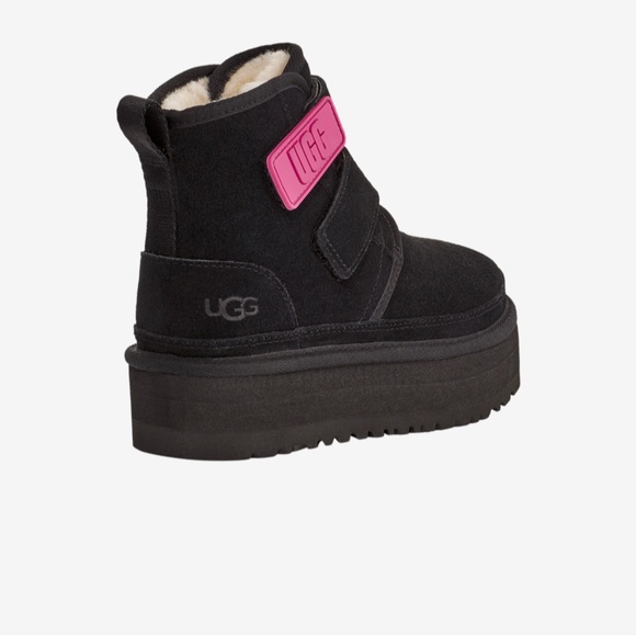 UGG Neumel Platform
Big Kids size 5 - Picture 5 of 7